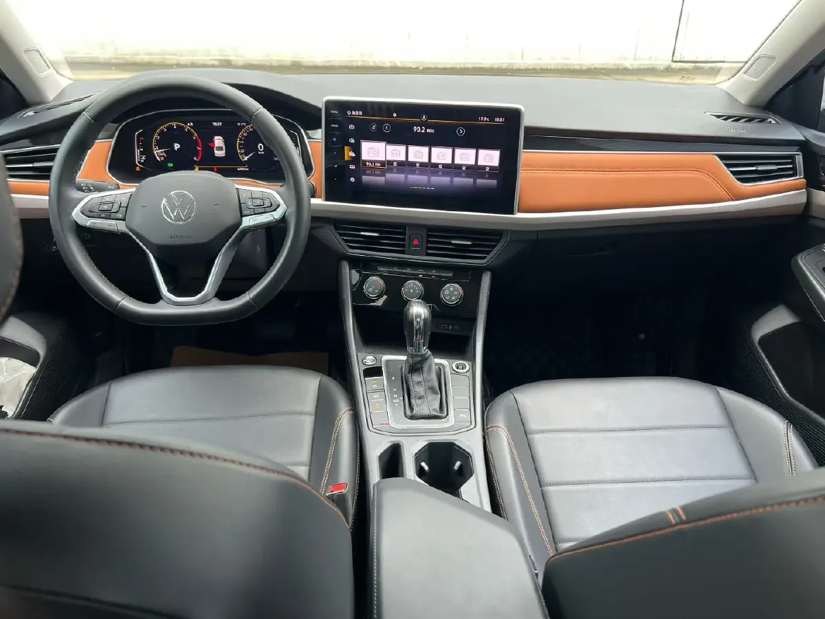 2023 Volkswagen Bora 1.2T 116HP L4 7DCT,autocango,china used car exporter,china ev exporter,chinese used car exporter,chinese used ev exporter