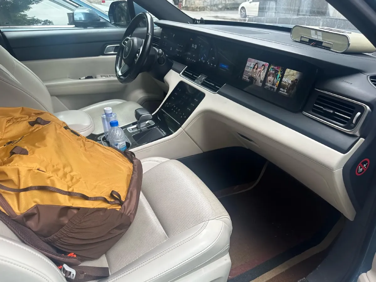 2021 Li ONE Range Extended 131HP REEV 40.5KWH,autocango,china used car exporter,china ev exporter,chinese used car exporter,chinese used ev exporter