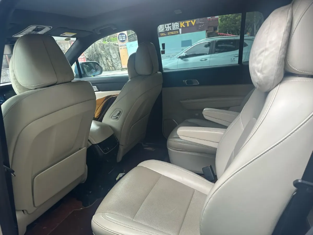 2021 Li ONE Range Extended 131HP REEV 40.5KWH,autocango,china used car exporter,china ev exporter,chinese used car exporter,chinese used ev exporter