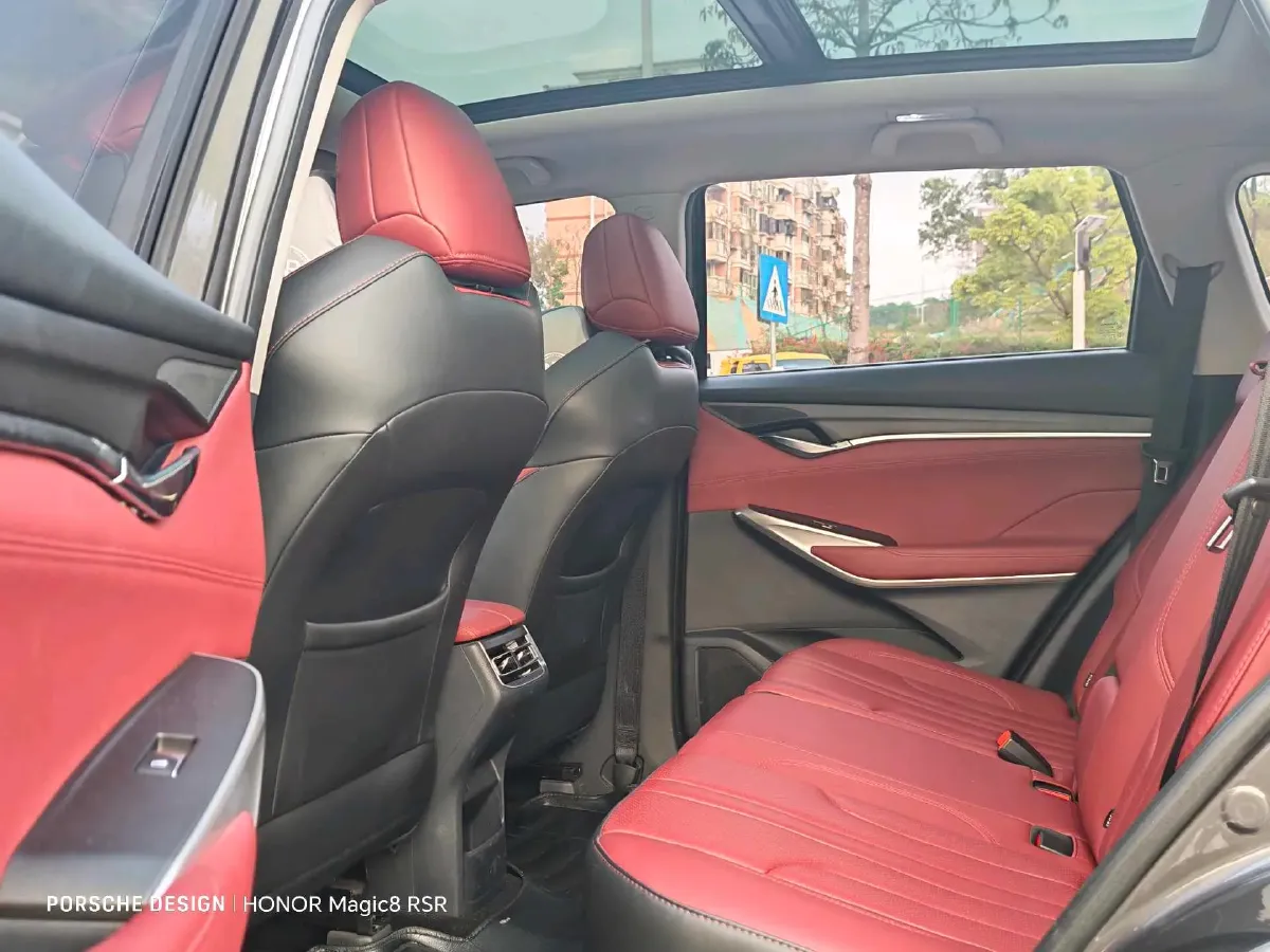 2021 ChangAn CS75 Plus 1.5T 178HP L4 6AT,autocango,china used car exporter,china ev exporter,chinese used car exporter,chinese used ev exporter