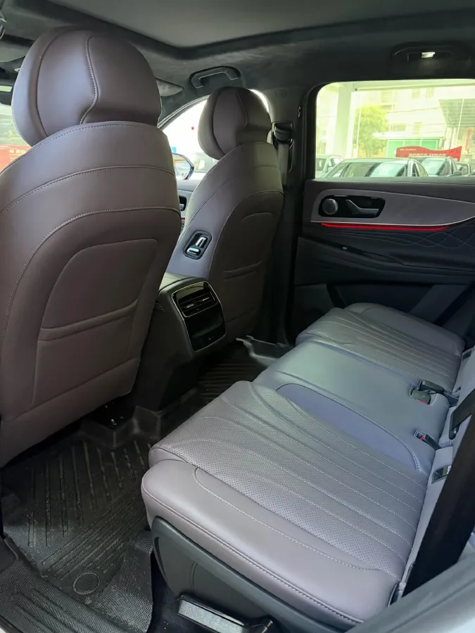 2025 Chery Tiggo 9 2.0T 261HP L4 8AT,autocango,china used car exporter,china ev exporter,chinese used car exporter,chinese used ev exporter