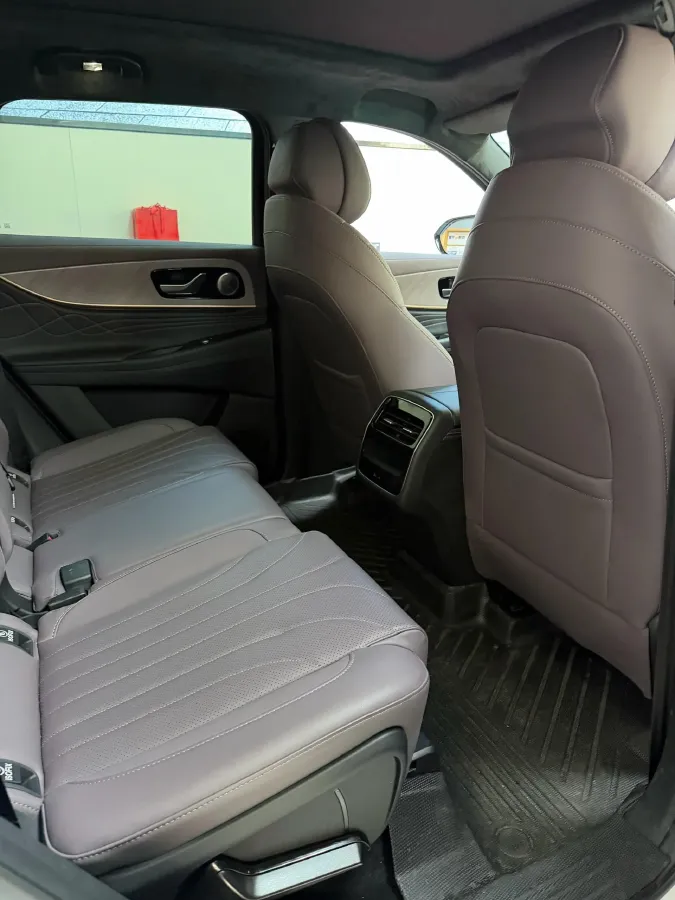 2025 Chery Tiggo 9 2.0T 261HP L4 8AT,autocango,china used car exporter,china ev exporter,chinese used car exporter,chinese used ev exporter