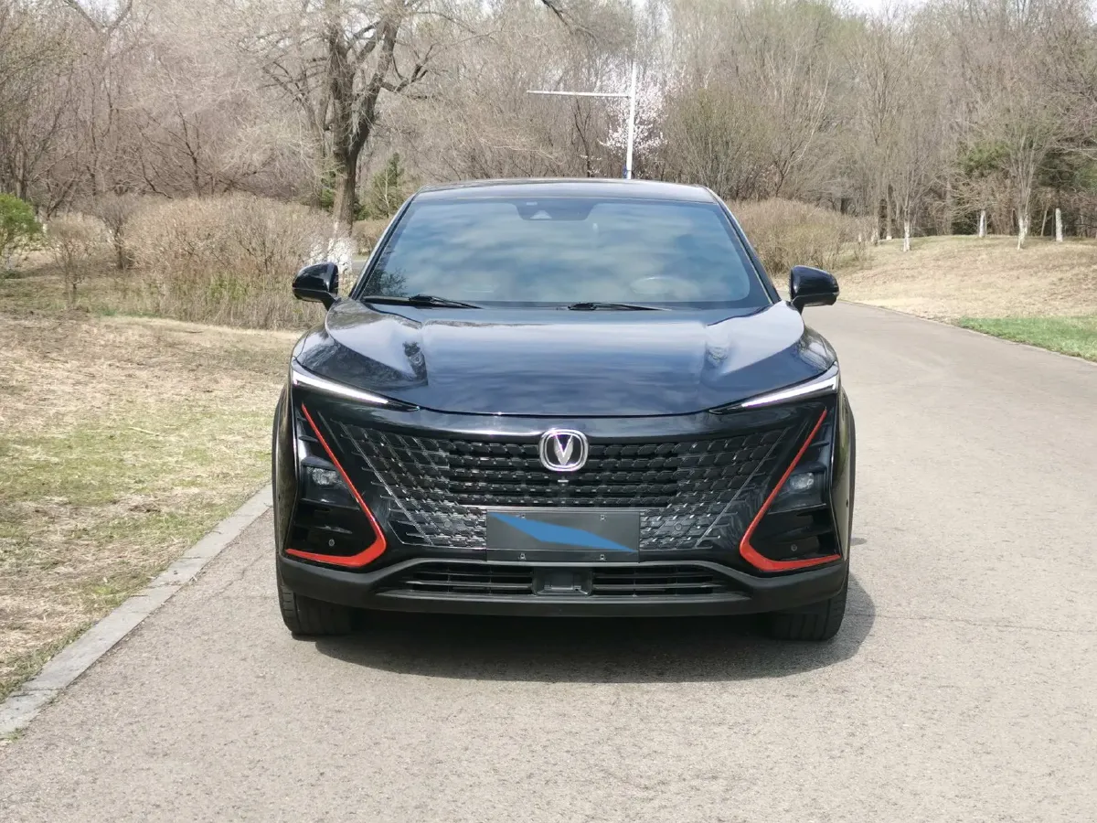 2020 ChangAn UNI-T 1.5T 180HP L4 7DCT,autocango,china used car exporter,china ev exporter,chinese used car exporter,chinese used ev exporter