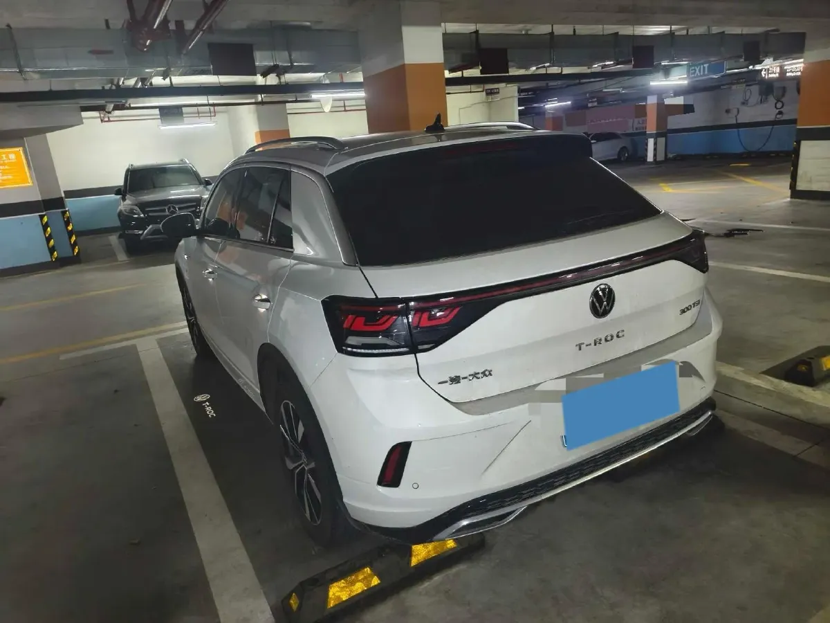 2023 Volkswagen T-Roc 1.5T 160HP L4 7DCT,autocango,china used car exporter,china ev exporter,chinese used car exporter,chinese used ev exporter