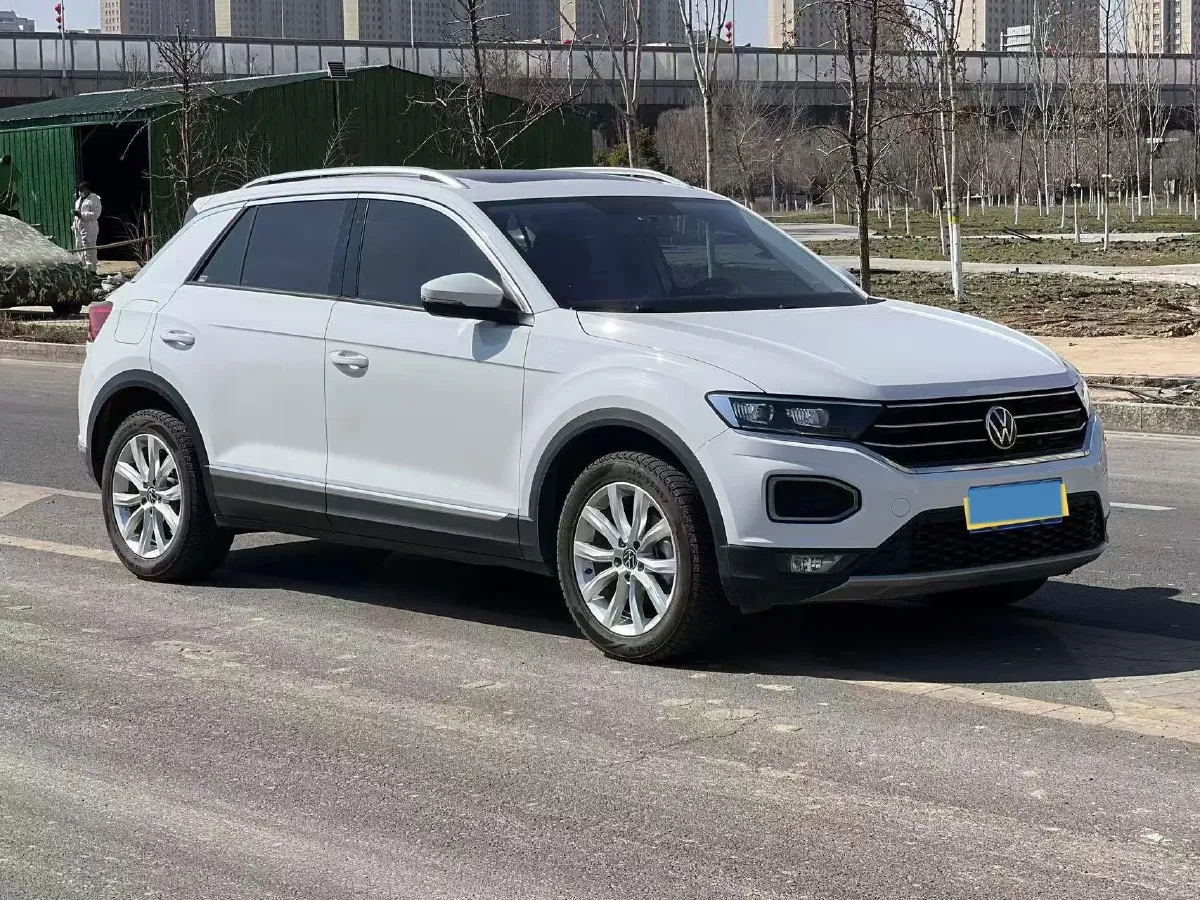2022 Volkswagen T-Roc 1.4T 150HP L4 7DCT,autocango,china used car exporter,china ev exporter,chinese used car exporter,chinese used ev exporter