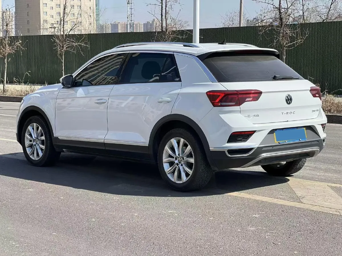 2022 Volkswagen T-Roc 1.4T 150HP L4 7DCT,autocango,china used car exporter,china ev exporter,chinese used car exporter,chinese used ev exporter