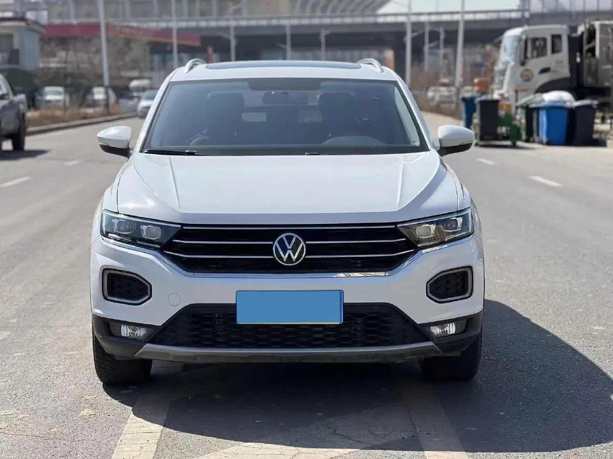 2022 Volkswagen T-Roc 1.4T 150HP L4 7DCT,autocango,china used car exporter,china ev exporter,chinese used car exporter,chinese used ev exporter