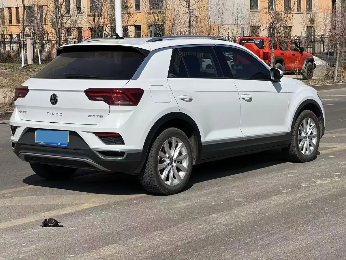 2022 Volkswagen T-Roc 1.4T 150HP L4 7DCT,autocango,china used car exporter,china ev exporter,chinese used car exporter,chinese used ev exporter