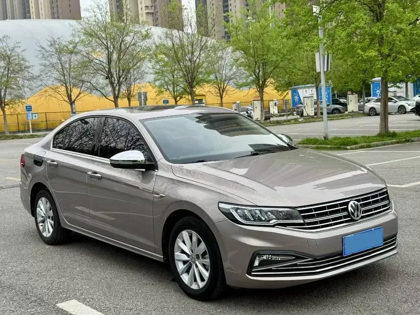 2019 Volkswagen Golf Sportsvan 1.6L 110HP L4 6AT,autocango,china used car exporter,china ev exporter,chinese used car exporter,chinese used ev exporter
