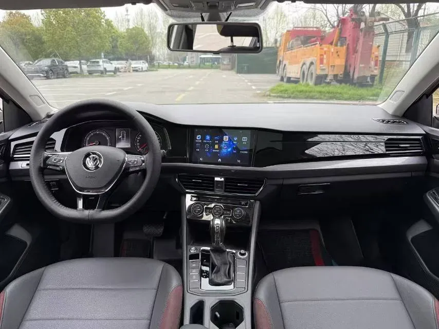 2019 Volkswagen Golf Sportsvan 1.6L 110HP L4 6AT,autocango,china used car exporter,china ev exporter,chinese used car exporter,chinese used ev exporter