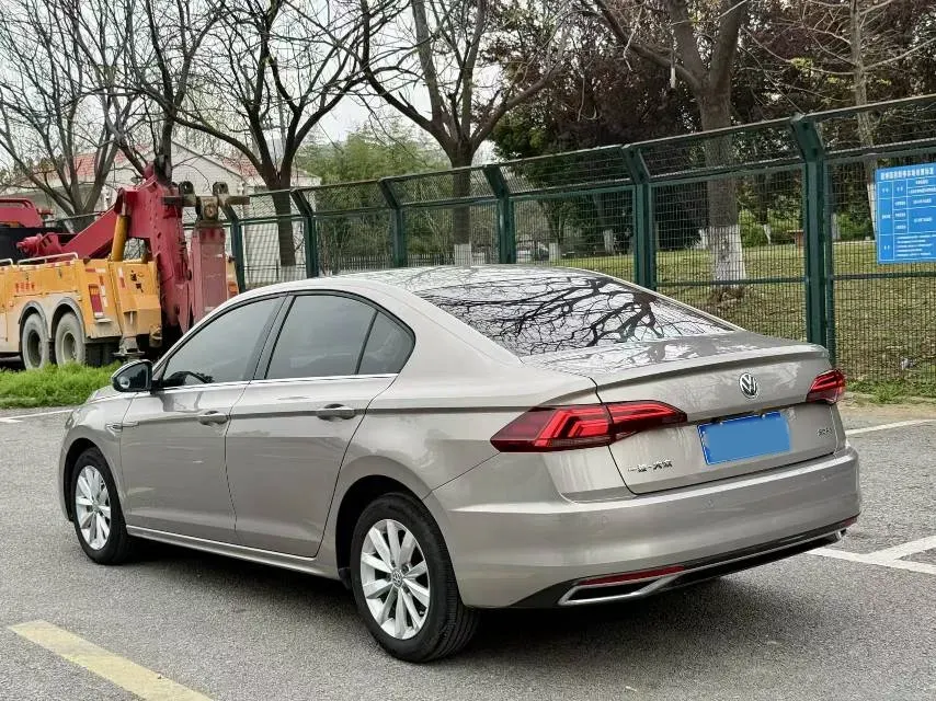 2019 Volkswagen Golf Sportsvan 1.6L 110HP L4 6AT,autocango,china used car exporter,china ev exporter,chinese used car exporter,chinese used ev exporter