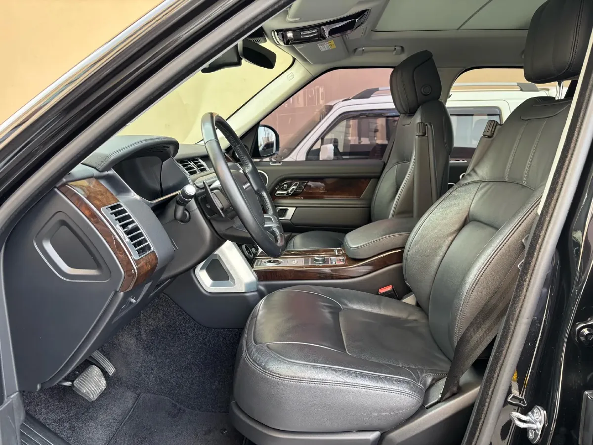 2021 Land Rover Range Rover 3.0T 360HP L6 8AT,autocango,china used car exporter,china ev exporter,chinese used car exporter,chinese used ev exporter