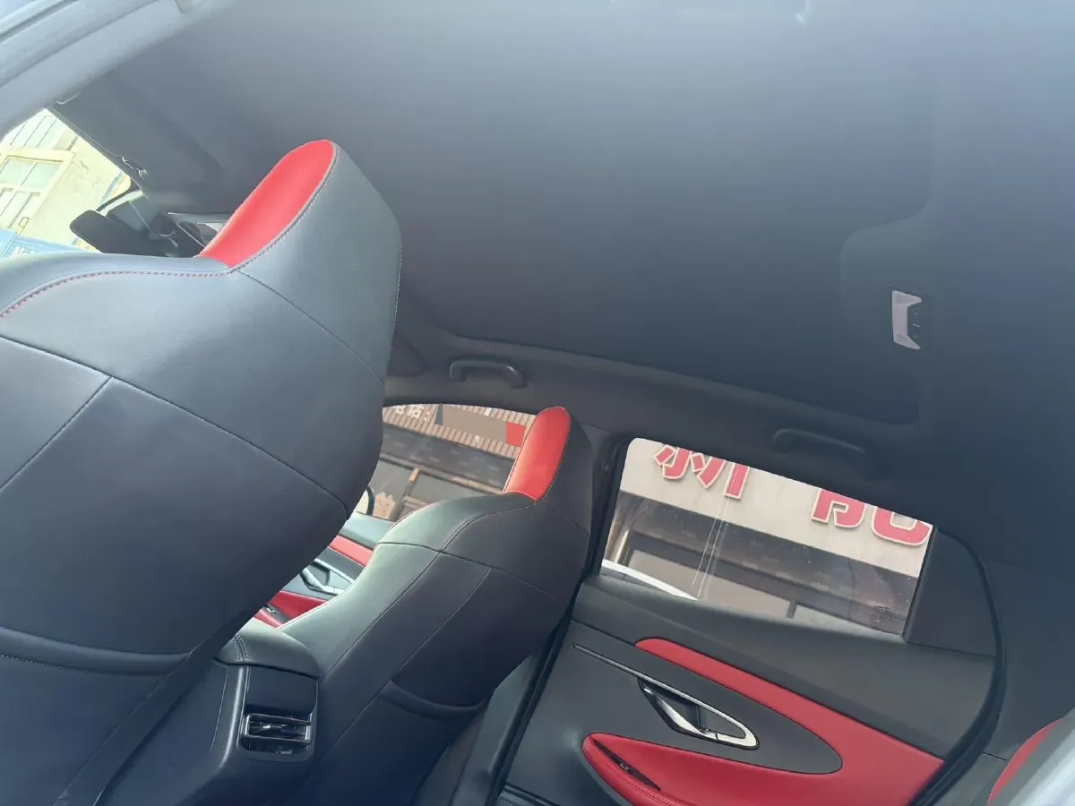 2022 ChangAn UNI-T 1.5T 188HP L4 7DCT,autocango,china used car exporter,china ev exporter,chinese used car exporter,chinese used ev exporter