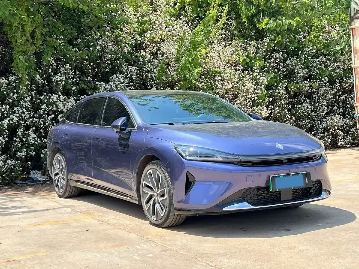 2025 BaoJun XiangJing 1.5T 143HP L4 1DHT PHEV,autocango,china used car exporter,china ev exporter,chinese used car exporter,chinese used ev exporter