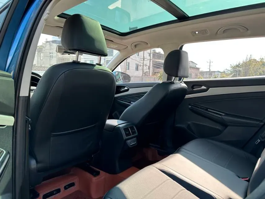 2022 Jetta VS7 1.4T 150HP L4 6AT,autocango,china used car exporter,china ev exporter,chinese used car exporter,chinese used ev exporter