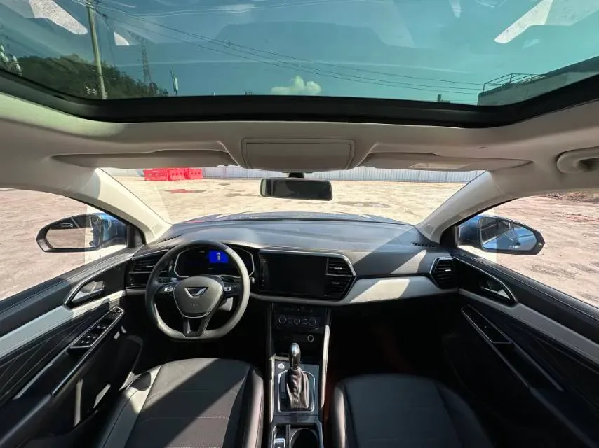 2022 Jetta VS7 1.4T 150HP L4 6AT,autocango,china used car exporter,china ev exporter,chinese used car exporter,chinese used ev exporter