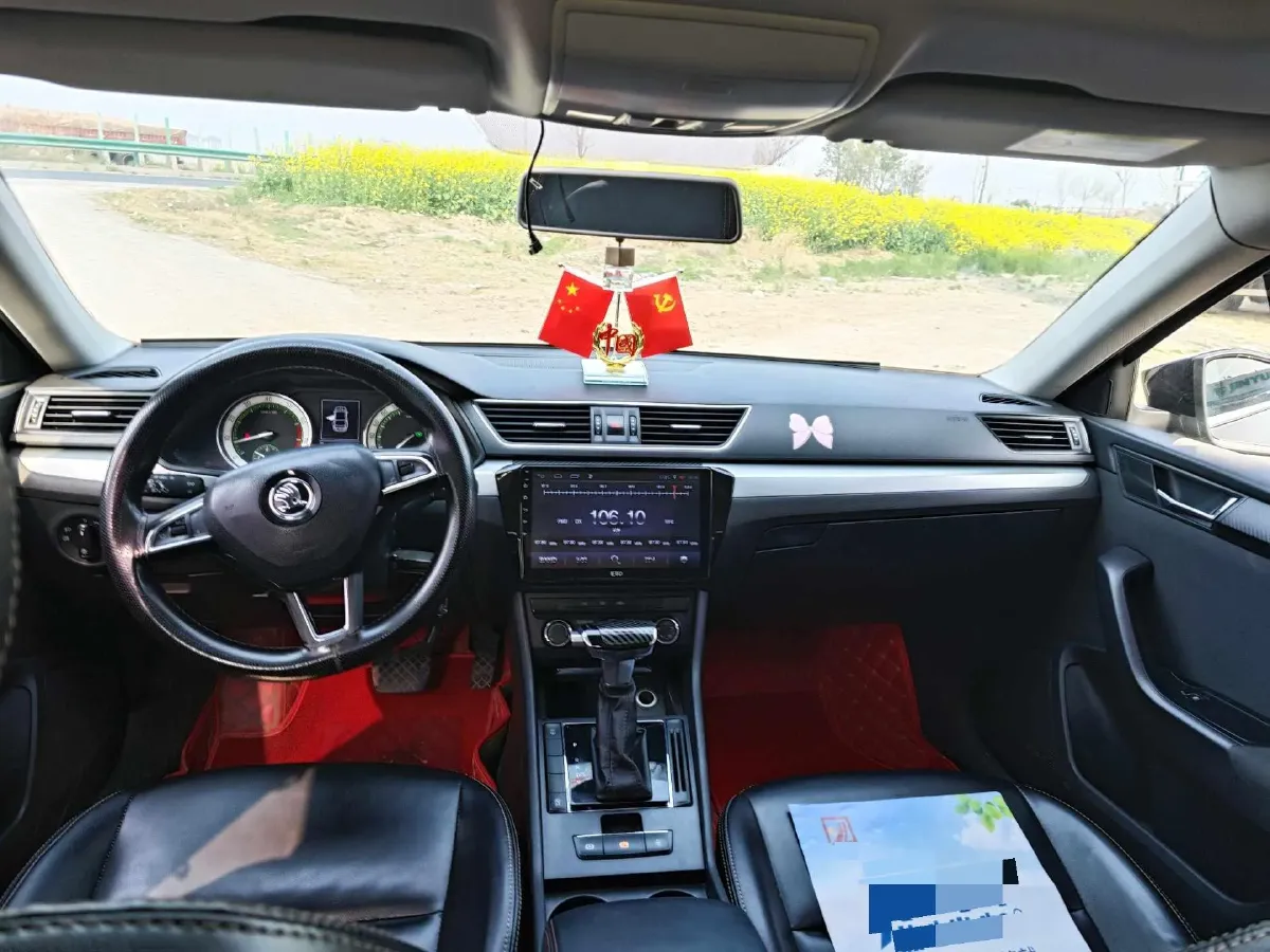 2018 Skoda Superb 1.8T 180HP L4 7DCT,autocango,china used car exporter,china ev exporter,chinese used car exporter,chinese used ev exporter