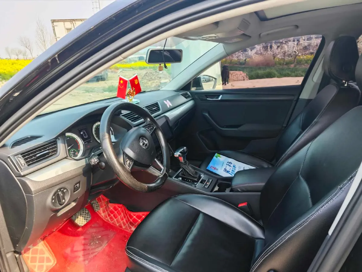 2018 Skoda Superb 1.8T 180HP L4 7DCT,autocango,china used car exporter,china ev exporter,chinese used car exporter,chinese used ev exporter