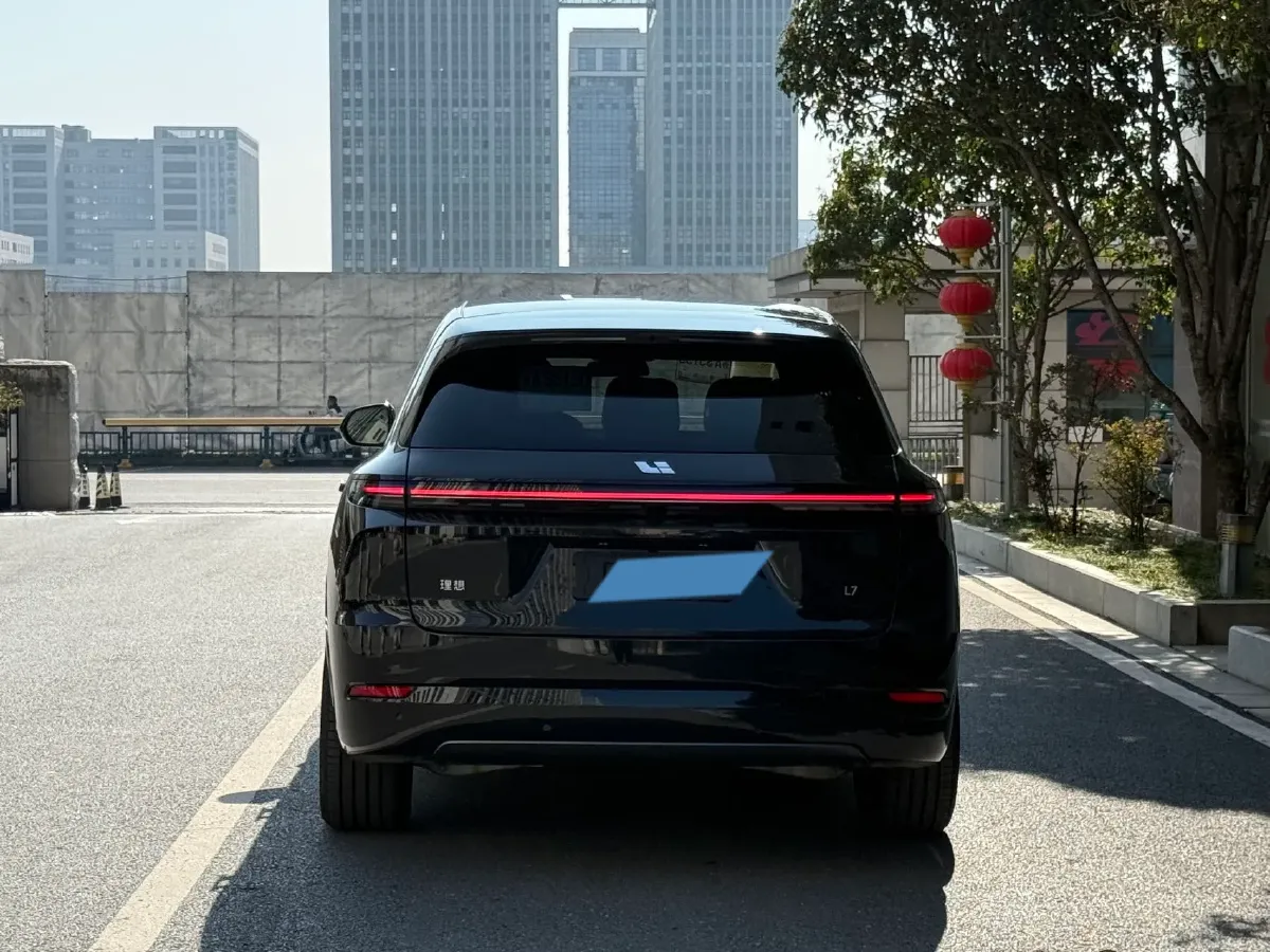 2025 Li L7 Range Extended 154HP REEV,autocango,china used car exporter,china ev exporter,chinese used car exporter,chinese used ev exporter