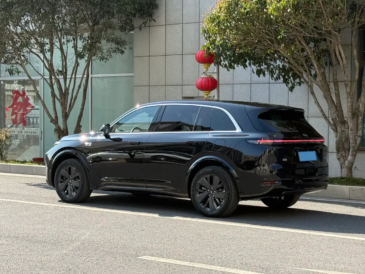 2025 Li L7 Range Extended 154HP REEV,autocango,china used car exporter,china ev exporter,chinese used car exporter,chinese used ev exporter