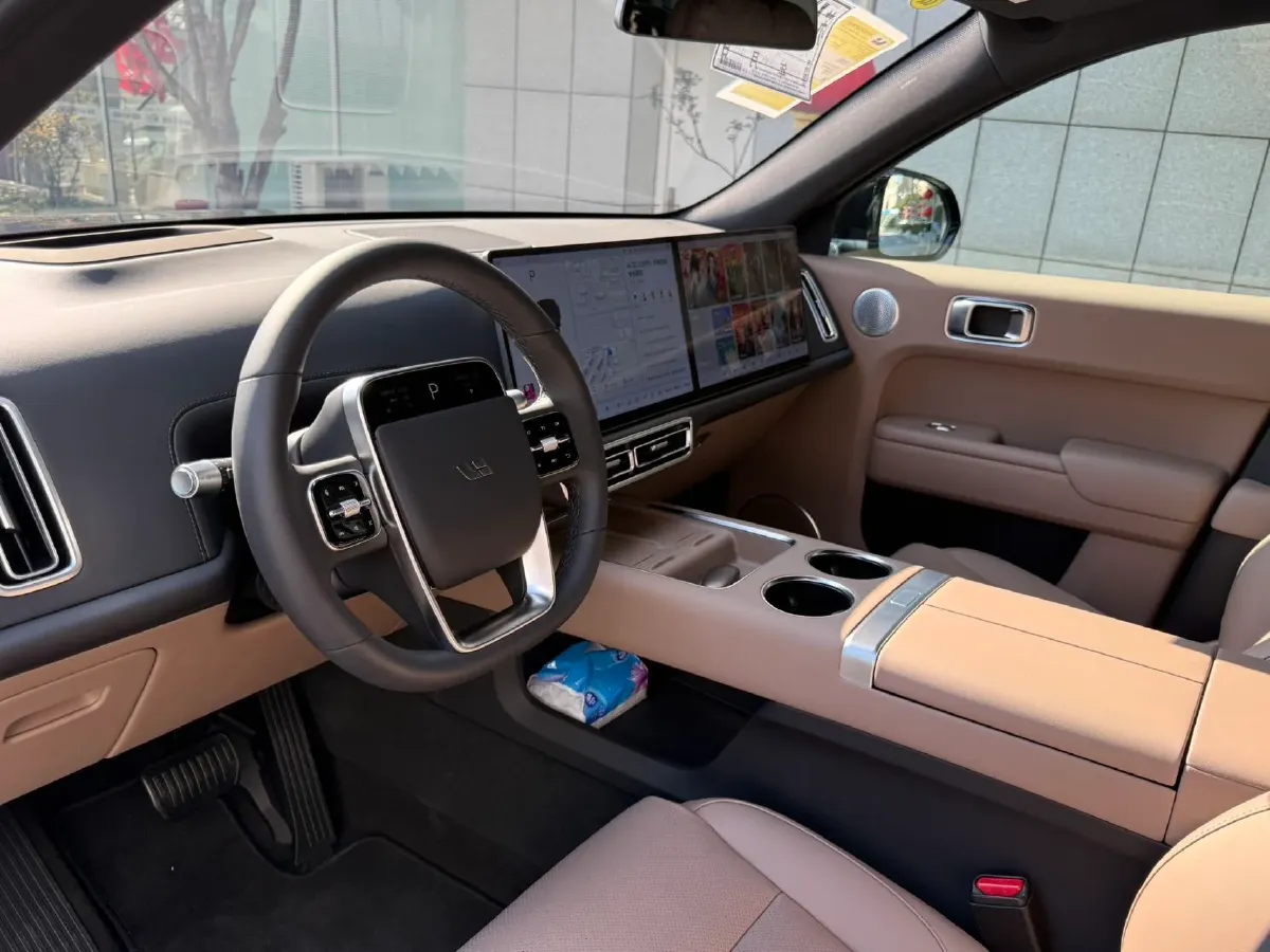 2025 Li L7 Range Extended 154HP REEV,autocango,china used car exporter,china ev exporter,chinese used car exporter,chinese used ev exporter