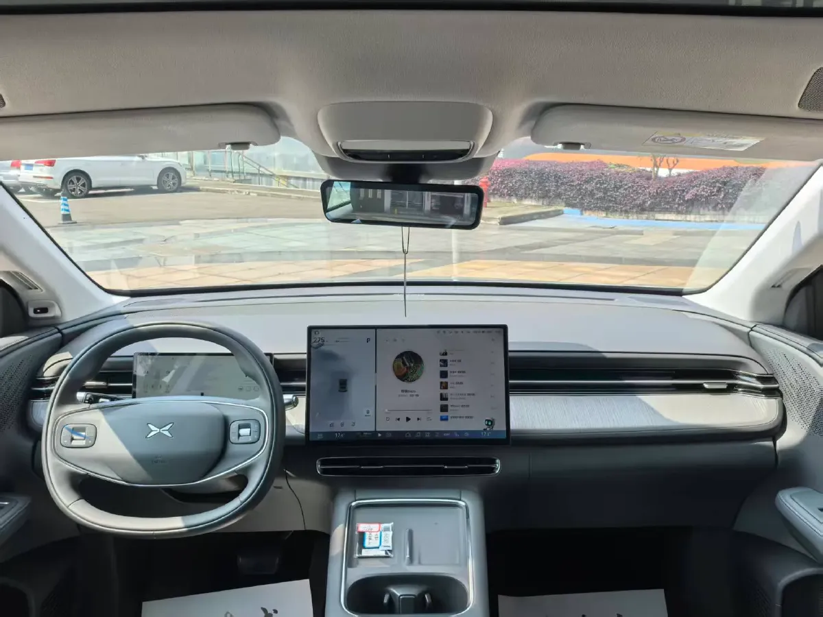 2025 Xpeng G6 BEV 68.5KWH,autocango,china used car exporter,china ev exporter,chinese used car exporter,chinese used ev exporter