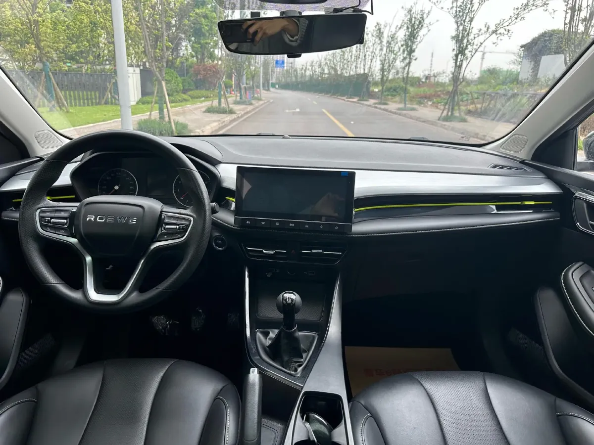 2021 Roewe i5 1.5L 120HP L4 5MT,autocango,china used car exporter,china ev exporter,chinese used car exporter,chinese used ev exporter