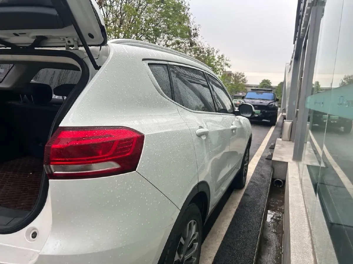 2020 Haval H6 1.5T 169HP L4 7DCT,autocango,china used car exporter,china ev exporter,chinese used car exporter,chinese used ev exporter