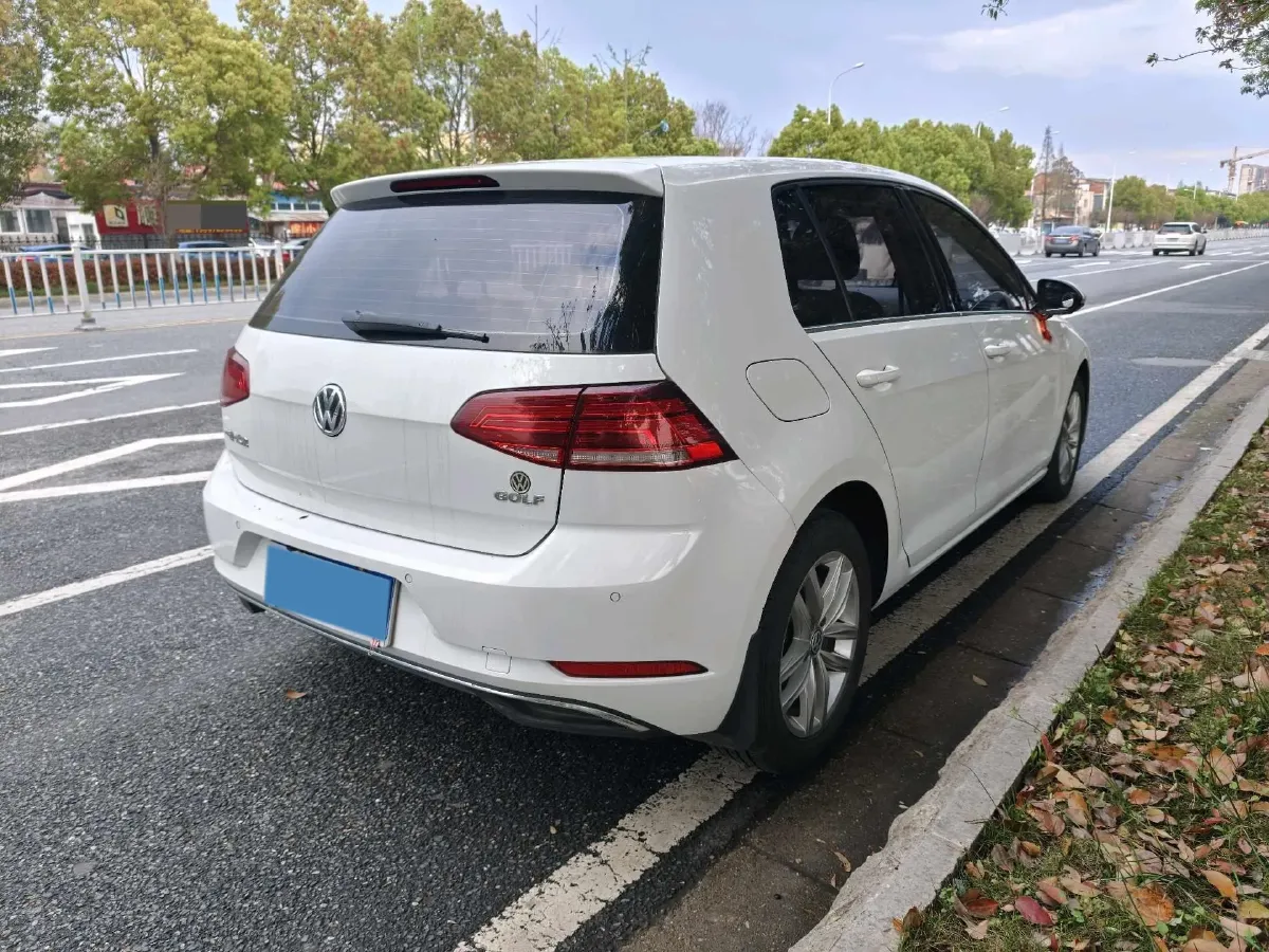 2018 Volkswagen Golf 1.6L 110HP L4 6AT,autocango,china used car exporter,china ev exporter,chinese used car exporter,chinese used ev exporter