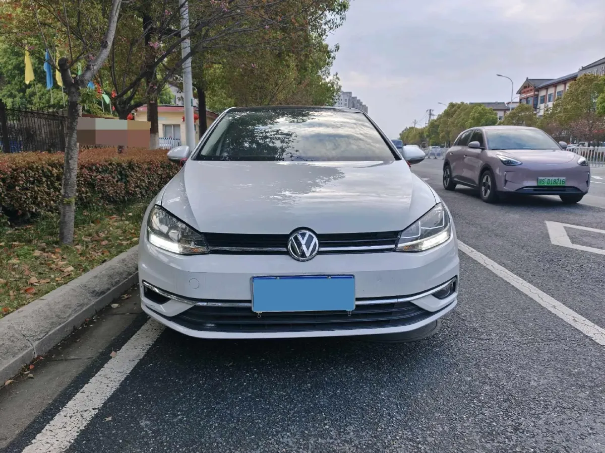 2018 Volkswagen Golf 1.6L 110HP L4 6AT,autocango,china used car exporter,china ev exporter,chinese used car exporter,chinese used ev exporter