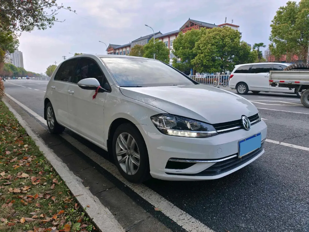 2018 Volkswagen Golf 1.6L 110HP L4 6AT,autocango,china used car exporter,china ev exporter,chinese used car exporter,chinese used ev exporter