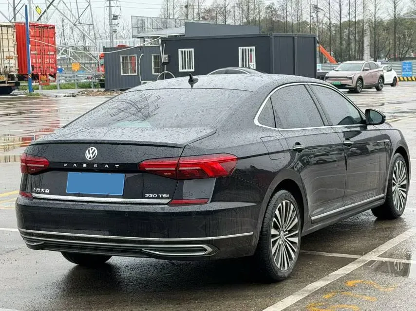 2020 Volkswagen Passat 2.0T 186HP L4 7DCT,autocango,china used car exporter,china ev exporter,chinese used car exporter,chinese used ev exporter
