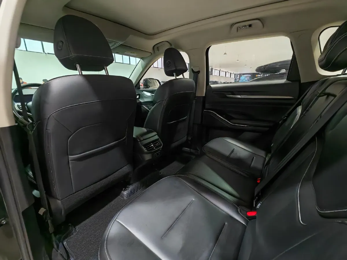 2021 Haval H6 1.5T 169HP L4 7DCT,autocango,china used car exporter,china ev exporter,chinese used car exporter,chinese used ev exporter