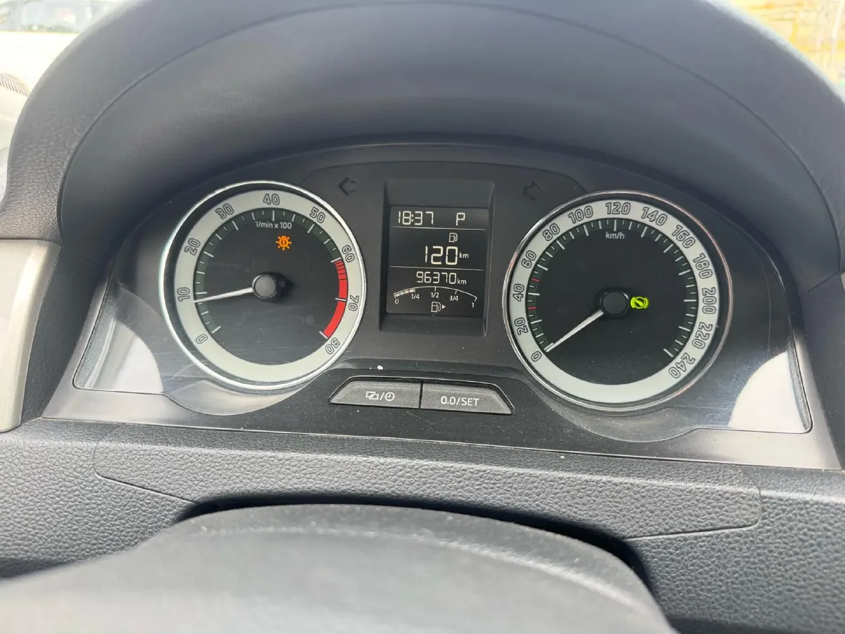 2019 SWM G01 1.5T 156HP L4 6AT,autocango,china used car exporter,china ev exporter,chinese used car exporter,chinese used ev exporter