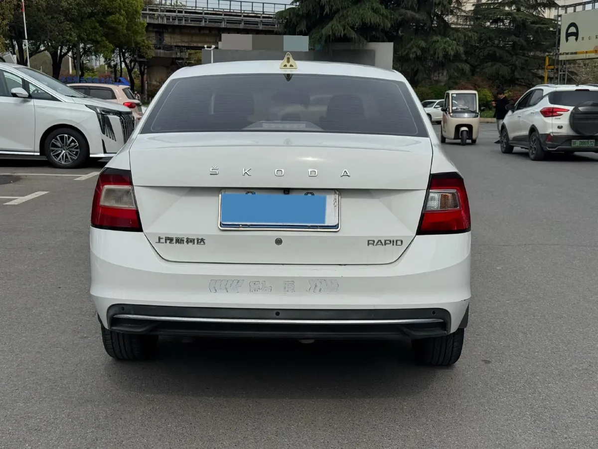 2019 SWM G01 1.5T 156HP L4 6AT,autocango,china used car exporter,china ev exporter,chinese used car exporter,chinese used ev exporter