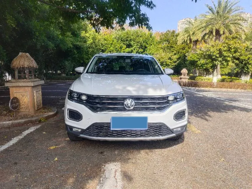 2020 Volkswagen T-Roc 1.4T 150HP L4 7DCT,autocango,china used car exporter,china ev exporter,chinese used car exporter,chinese used ev exporter