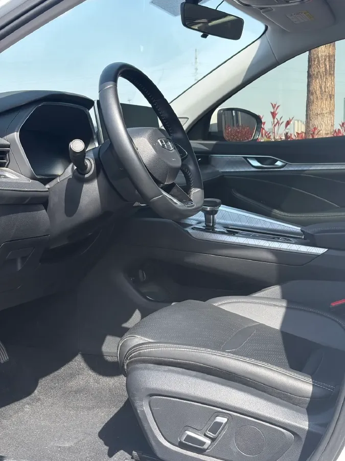 2021 Geely Preface 2.0T 190HP L4 7DCT,autocango,china used car exporter,china ev exporter,chinese used car exporter,chinese used ev exporter