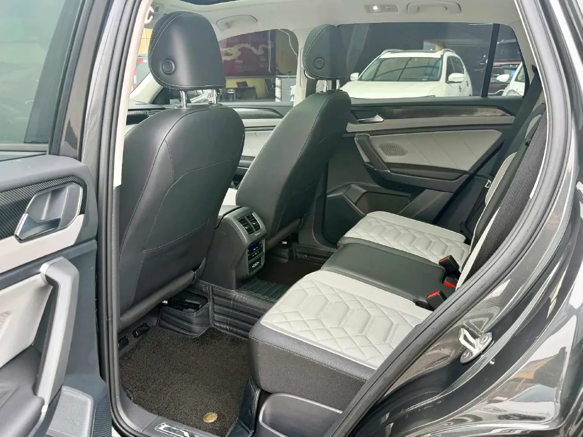 2023 Volkswagen Tayron 2.0T 186HP L4 7DCT,autocango,china used car exporter,china ev exporter,chinese used car exporter,chinese used ev exporter