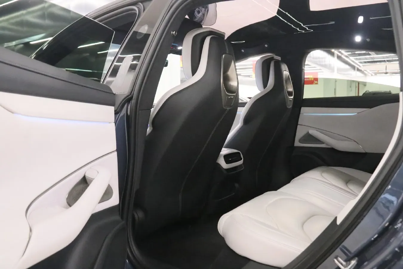 2024 MI SU7 BEV 101KWH,autocango,china used car exporter,china ev exporter,chinese used car exporter,chinese used ev exporter