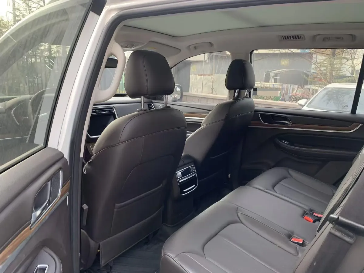 2018 Roewe RX5 2.0T 220HP L4 6DCT,autocango,china used car exporter,china ev exporter,chinese used car exporter,chinese used ev exporter