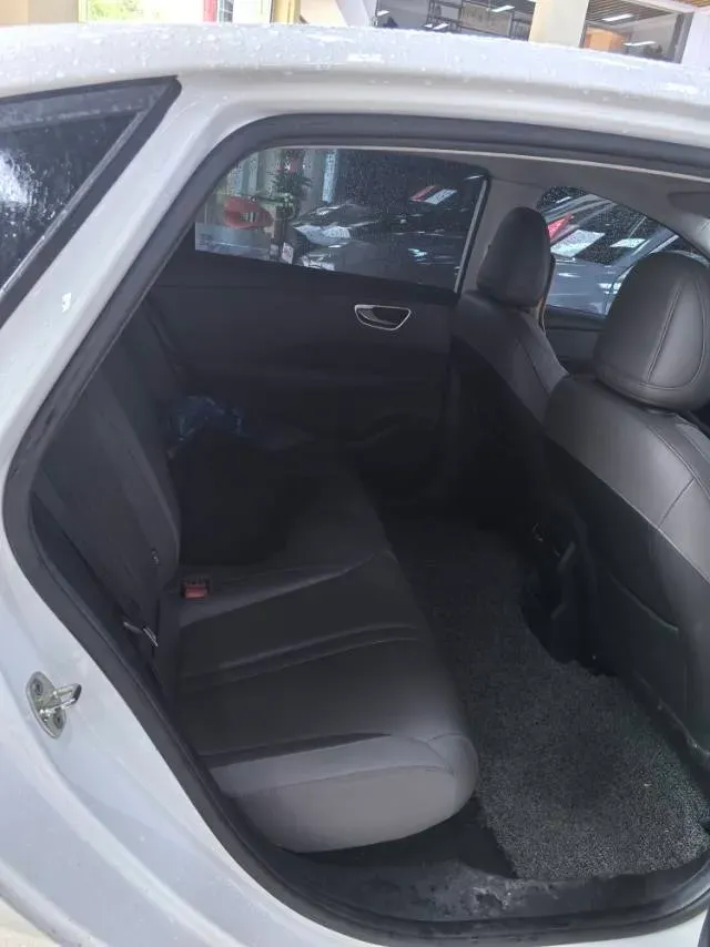 2025 Roewe D6 BEV,autocango,china used car exporter,china ev exporter,chinese used car exporter,chinese used ev exporter