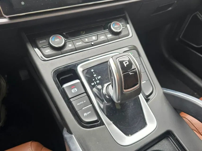 2021 Geely Azkarra 1.8T 184HP L4 7DCT,autocango,china used car exporter,china ev exporter,chinese used car exporter,chinese used ev exporter