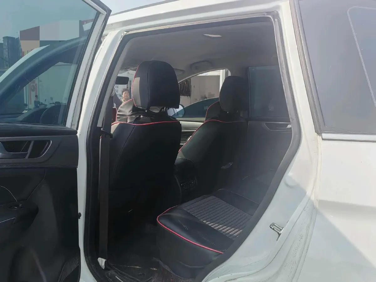 2021 Haval M6 1.5T 150HP L4 6MT,autocango,china used car exporter,china ev exporter,chinese used car exporter,chinese used ev exporter