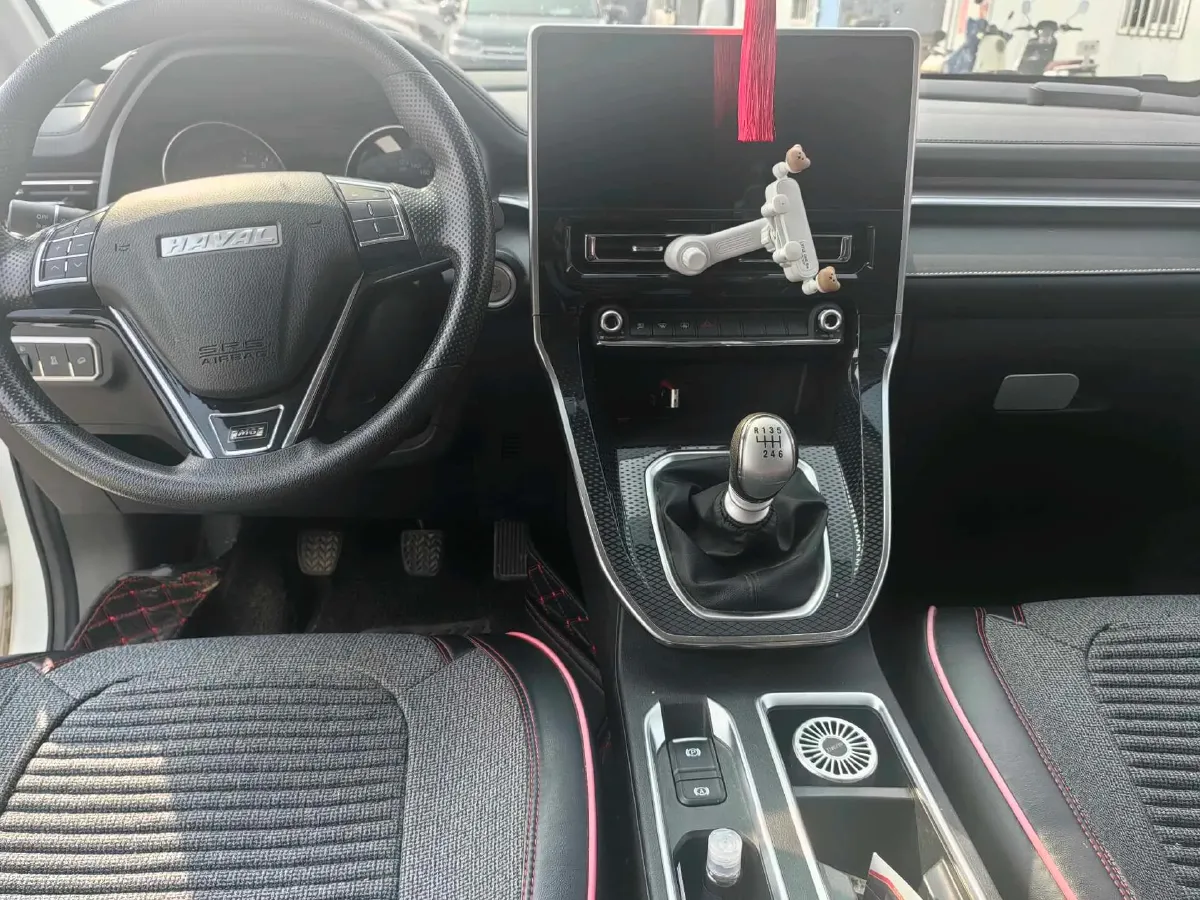 2021 Haval M6 1.5T 150HP L4 6MT,autocango,china used car exporter,china ev exporter,chinese used car exporter,chinese used ev exporter