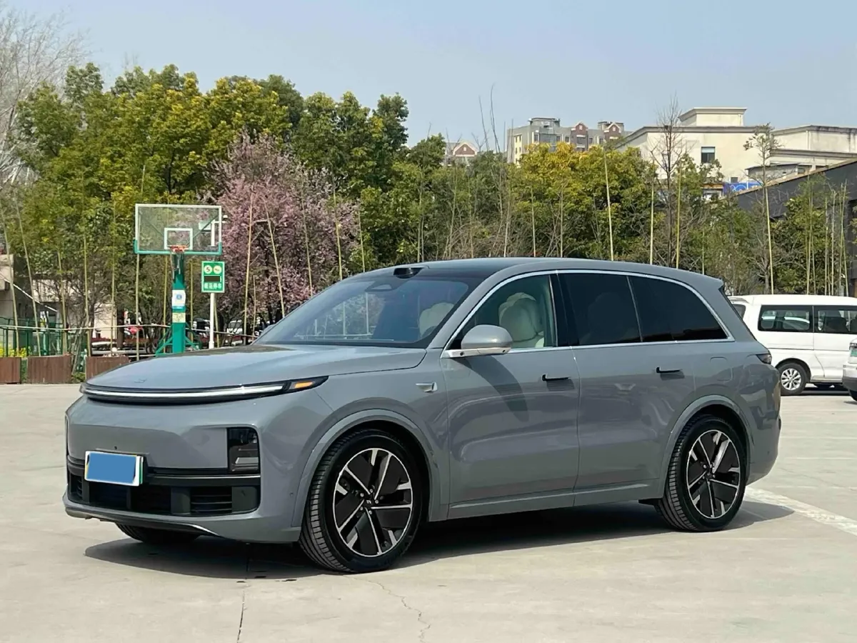 2025 Li L8 Range Extended 154HP REEV,autocango,china used car exporter,china ev exporter,chinese used car exporter,chinese used ev exporter