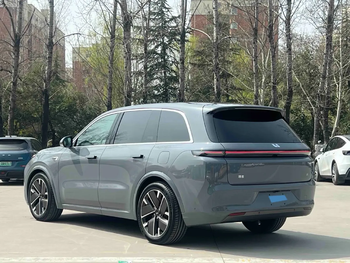 2025 Li L8 Range Extended 154HP REEV,autocango,china used car exporter,china ev exporter,chinese used car exporter,chinese used ev exporter