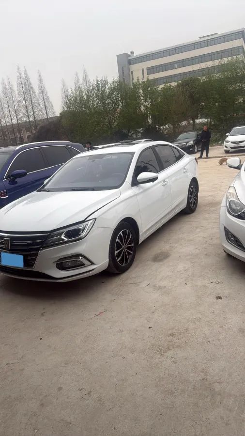 2020 Roewe i5 1.5L 120HP L4 CVT,autocango,china used car exporter,china ev exporter,chinese used car exporter,chinese used ev exporter