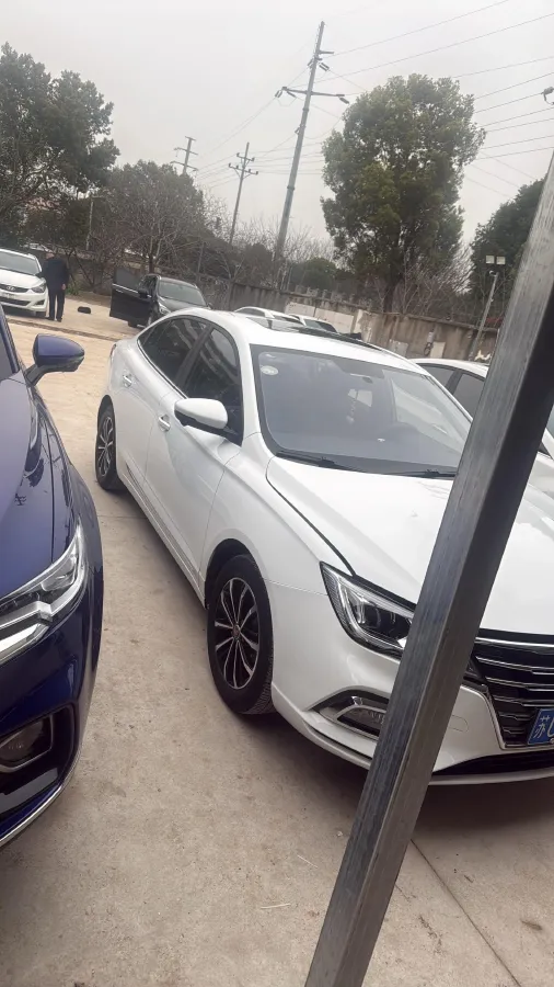 2020 Roewe i5 1.5L 120HP L4 CVT,autocango,china used car exporter,china ev exporter,chinese used car exporter,chinese used ev exporter