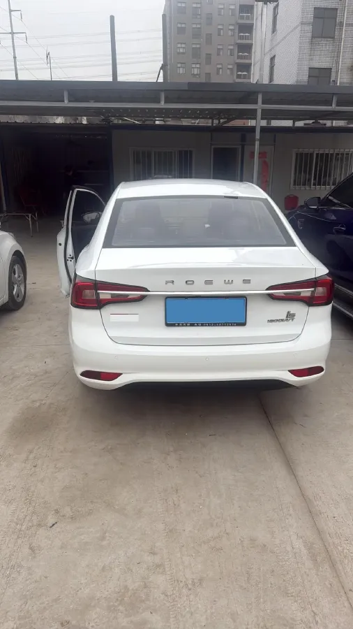 2020 Roewe i5 1.5L 120HP L4 CVT,autocango,china used car exporter,china ev exporter,chinese used car exporter,chinese used ev exporter
