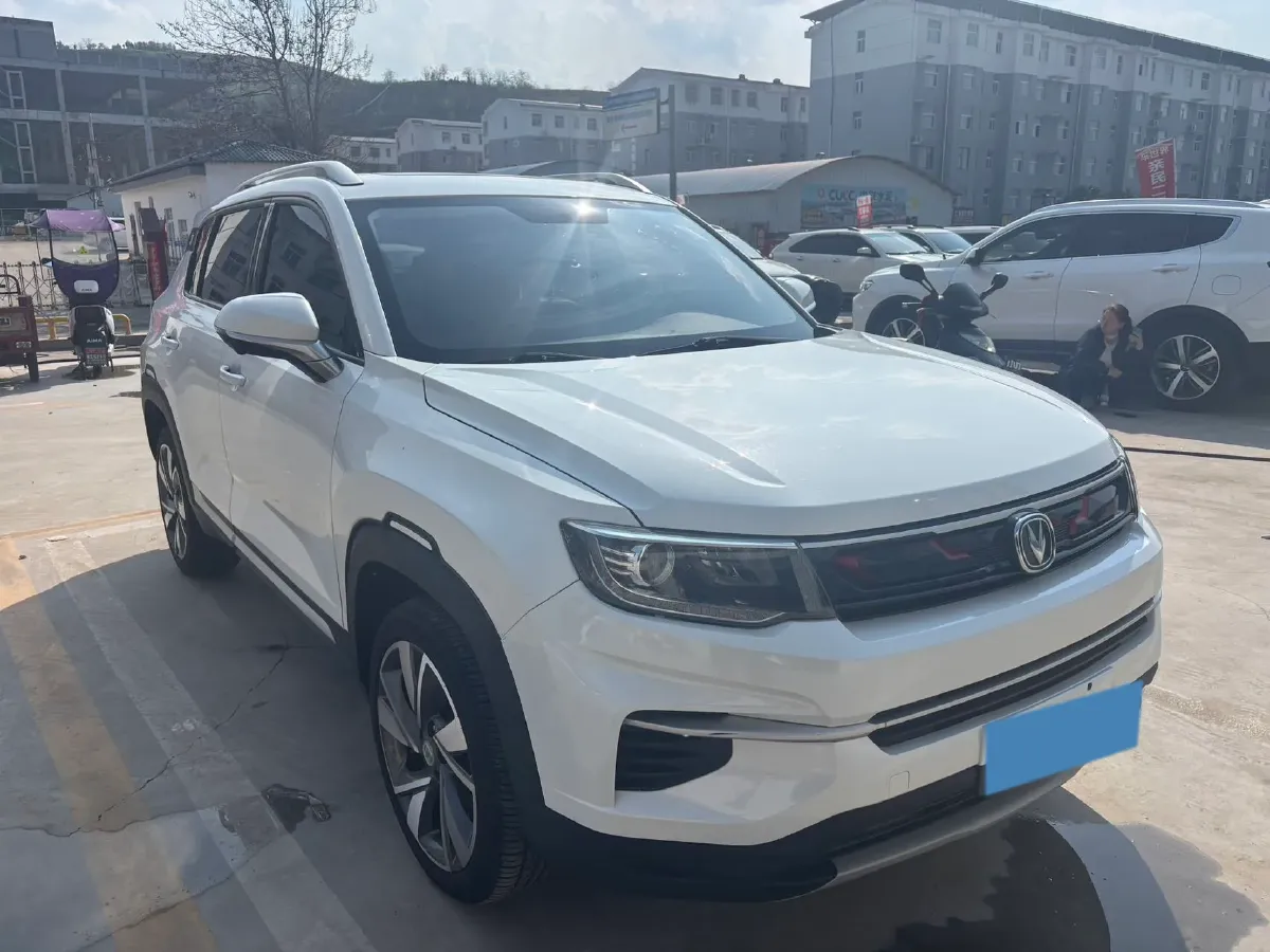 2019 ChangAn CS35 Plus 1.4T 158HP L4 7DCT,autocango,china used car exporter,china ev exporter,chinese used car exporter,chinese used ev exporter